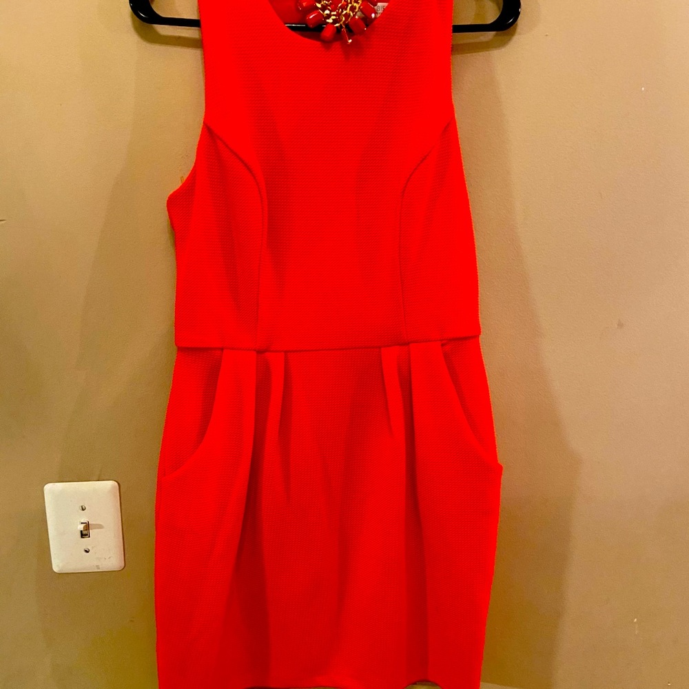 Coral dress with necklace size 10